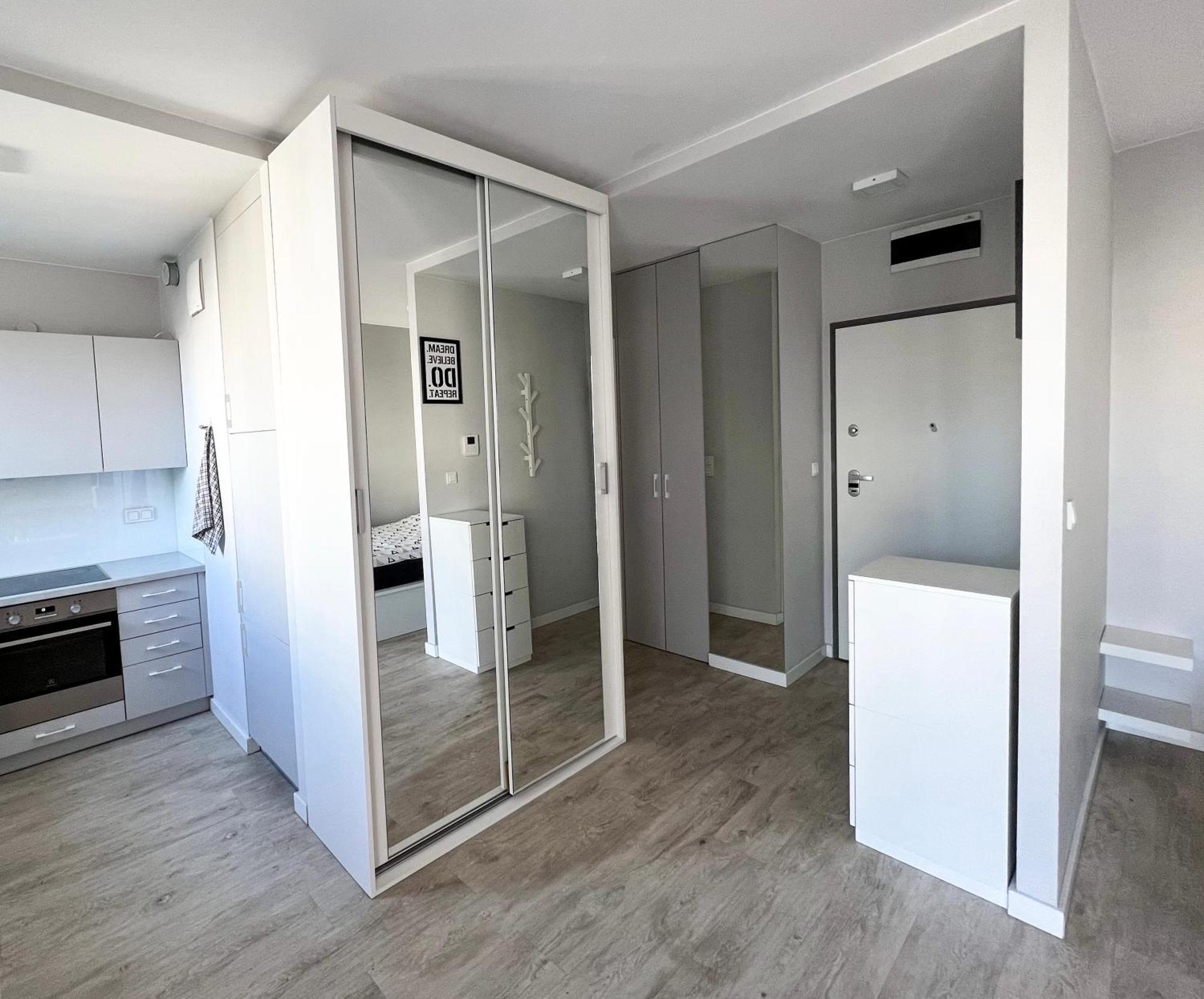 Nowoczesny Apartament - Blisko Centrum Varşovia Exterior foto